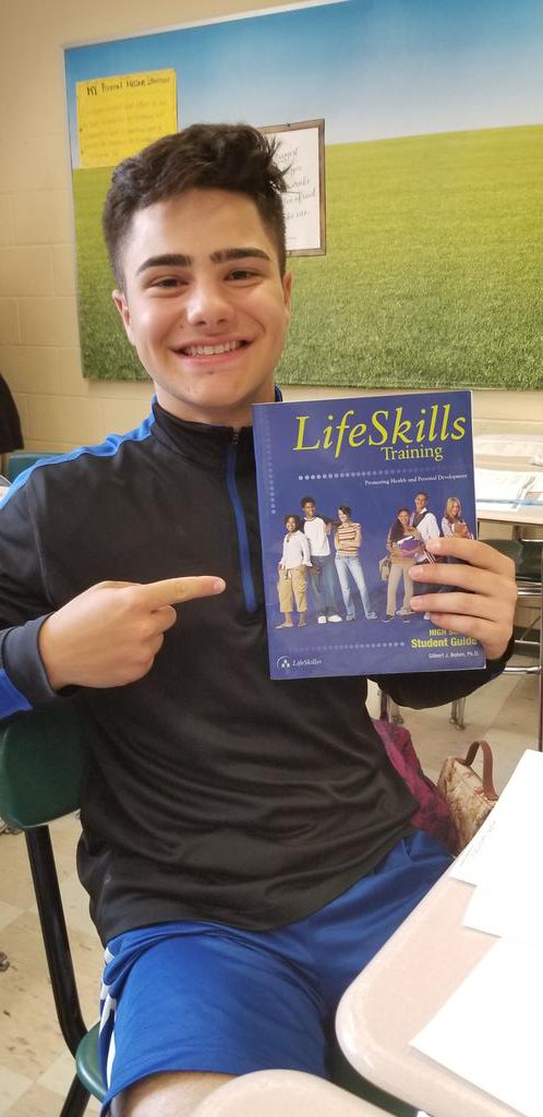 FPSWellness's tweet photo. @FairhavenHigh Core Health students are finishing the year strong with the Life Skills Training program! Cam says "I will use these skills for the test of my life!" #FHSWellness #LifeSkills #DoWellBeWellFHS #FPSWellness https://t.co/os4zpZ282e
