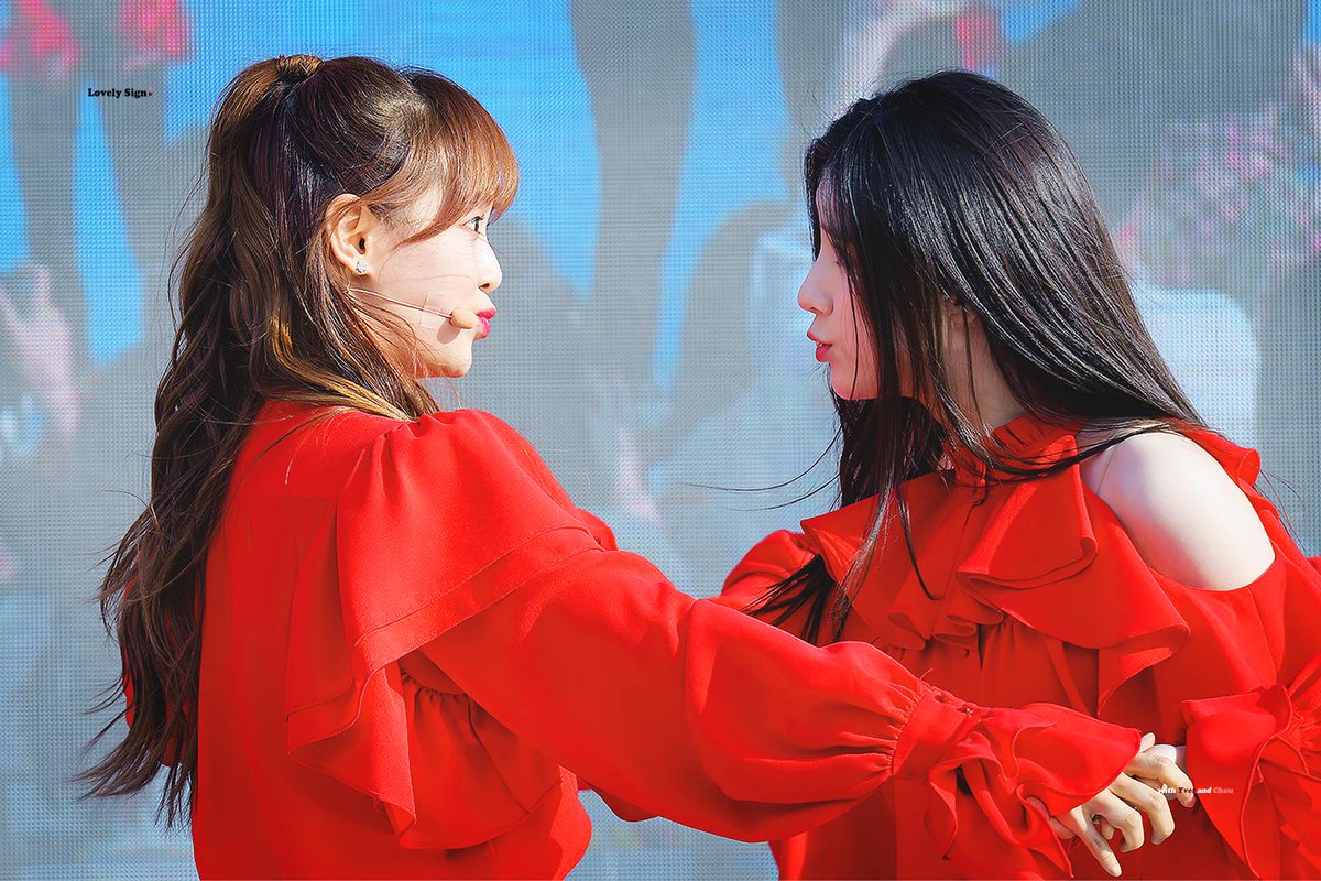 <a href="/loonatheworld/">이달의 소녀(LOOΠΔ)</a> bit.ly/2EVkC83
bit.ly/2IlOVFL

#츄 #희진 #이달의소녀 #LOONA