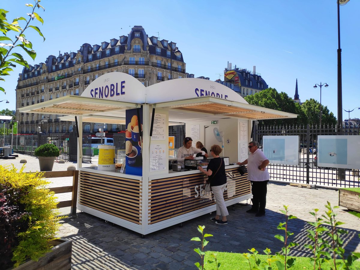 Picnic_Kiosque's tweet photo. #réalisation Pop-up rafraîchissant
🍦La maison #Senoble nous a contacté afin de déployer un nouveau concept de vente éphémère. 
Une solution clé en main : conception d’un #Popup et réservation d'un lieu d’exploitation commerciale avec @ConnectGares 
💚Merci de votre confiance https://t.co/EmpRpuBPAh
