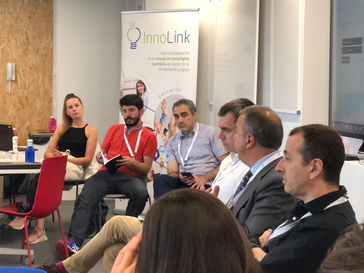 IMDEANutricion's tweet image. &quot;We try to improve the people and animals quality-life by selling functional foods of natural origin mainly derived from olives and grapes&quot;. Antonio Delgado, founder of @NatacScienc2Mkt  👨🏾‍🔬🌱🌱 #Innolink #InnolinkProject