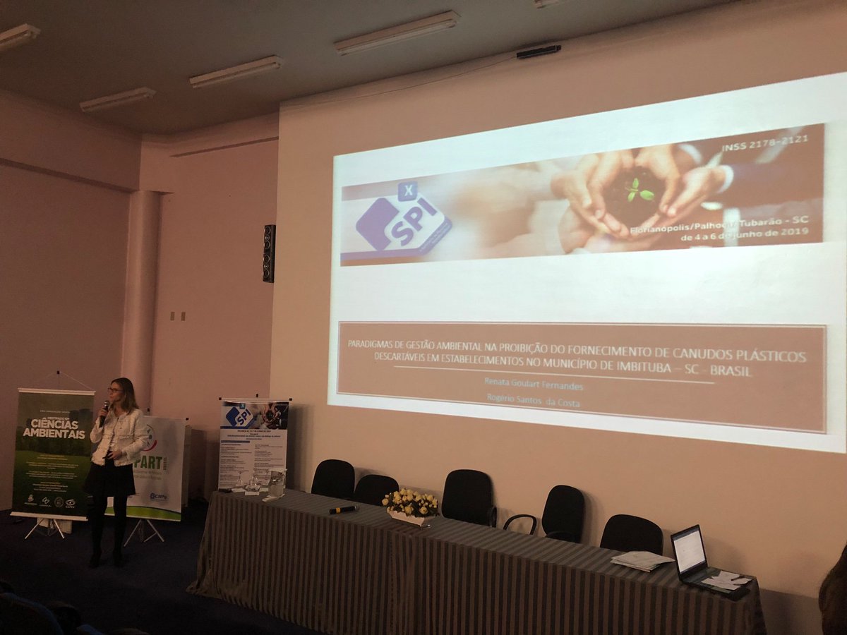 SPI_UNISUL's tweet photo. A proibição dos canudos plásticos descartáveis na cidade de Imbituba foi assunto da apresentação de hoje, no trabalho da mestranda Renata Goulart. O levantamento de informações para a pesquisa considerou os estabelecimentos locais.
#gipart #pesquisa #unisul #unisulhoje #capes https://t.co/QloF80EnHe