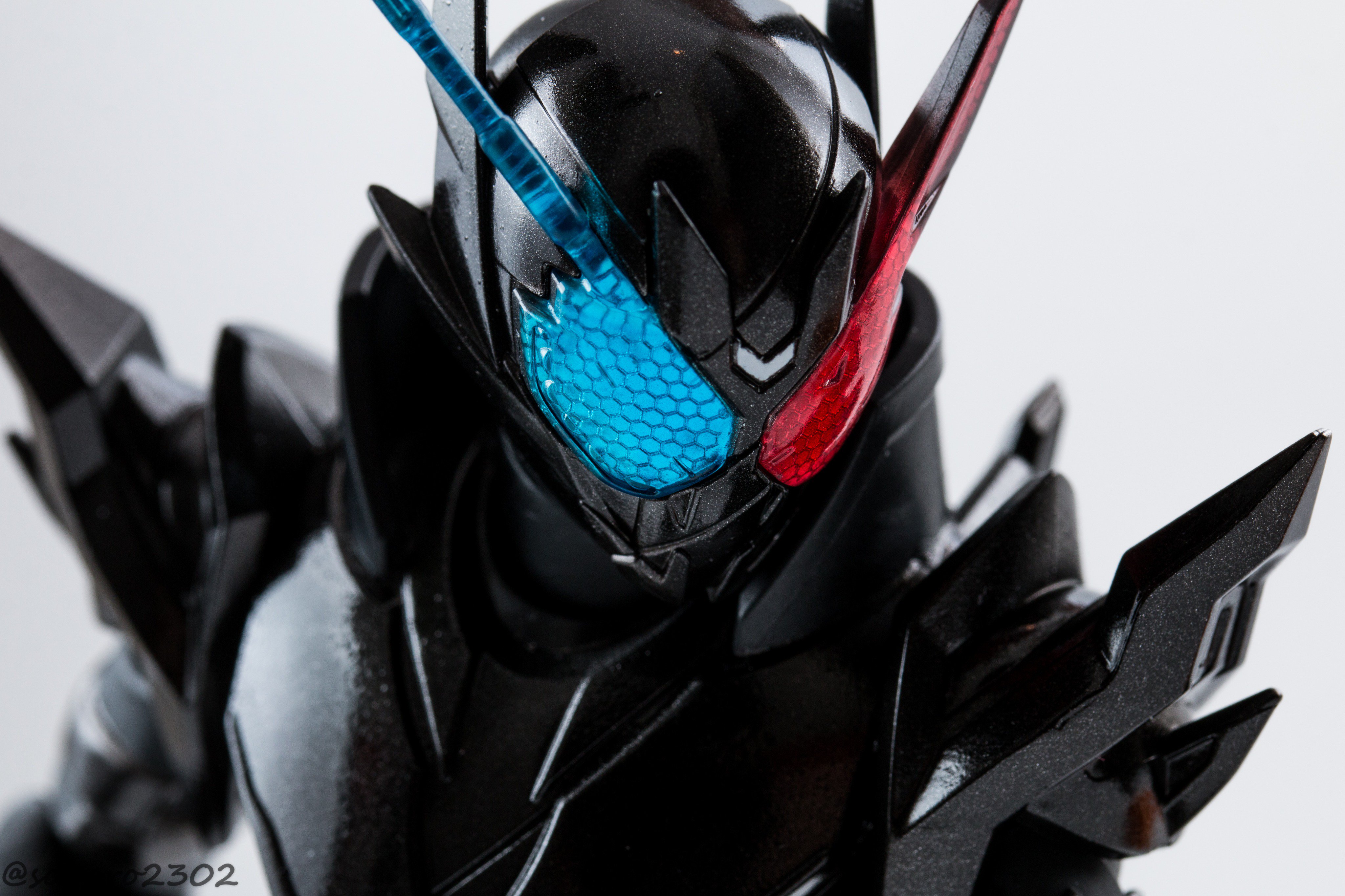 うせだ S H フィギュアーツ 仮面ライダービルド ラビットタンクハザードフォーム 黒部分と複眼 ラビタンのみ リペイントしました 劇中のようなテカテカブラックを目指してます T Shf 仮面ライダービルド T Co Yw8rmowoqk Twitter