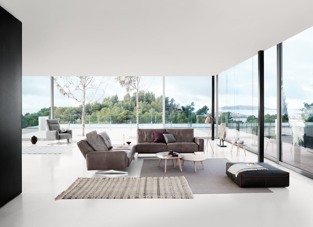 Studioanise's tweet photo. Rolf Benz 50 by Beck Design.  Timeless, elegant contemporary design and legendary Rolf Benz craftsmanship and comfort.  Available in many configurations and dimensions to perfectly complement your living space.  Available at @Studioanise // on display https://t.co/cDtFPZb3ai