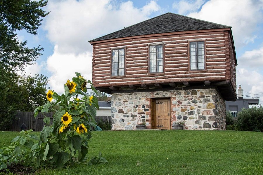 FestivalNomadCA's tweet photo. #ECNHS #Lilac & Lavender June 7 - 9, 2019 Come VISIT #Ermatinger Clergue National Historic Site Sault Ste. Marie @ErmatingerClergue #ermatingerclergue #livinghistory #northernontario @CitySSM Interactive Heritage Discovery Centre #Ermatinger Old Stone House #Clergue Blockhouse https://t.co/TwnA9r5tzT