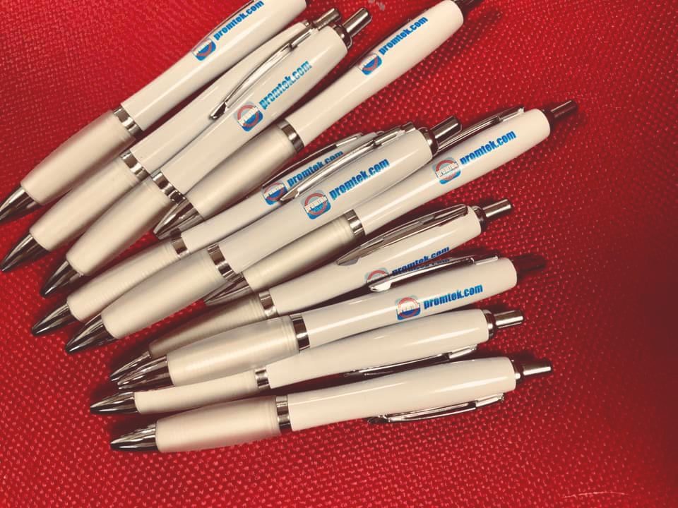 TriadUKLtd's tweet photo. Thanks to @Promtek for sharing the love of their new promotional merchandise - showcasing at the world's largest feed & grain event next week #promtek #victam2019 https://t.co/rIBYyDgbrw
