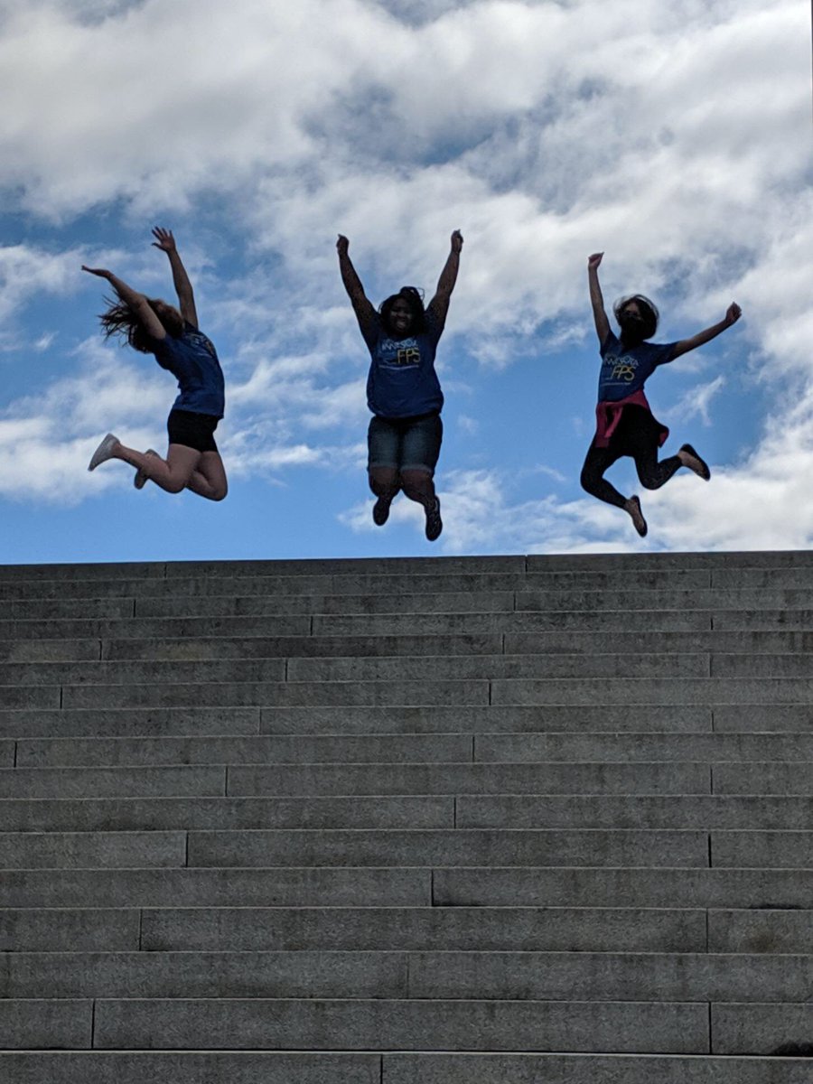 EagleCmPS's tweet image. Flying high at UMass!! Having a grand old time🤓 #MNFPSP #FPSPI #IAM742 #Number7
