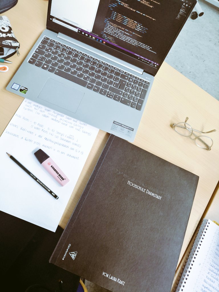 Laura Kratz tweet media