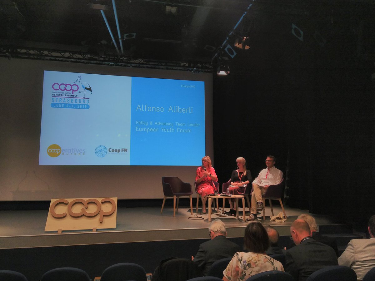 "Giving space, structured space, to #young people is now, not tomorrow! It would, among others, give more #sustainability to the movements."
Thank you <a href="/alibertialfonso/">Alfonso Aliberti</a> for reminding #cooperators at the #CoopsEU19 what is at stake for the young Europeans &amp;... For themselves! #YECN