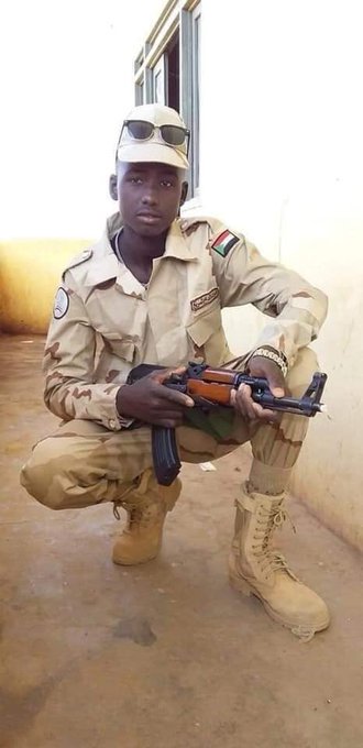 AlsudanAaza's tweet image. #Bannon: #Potus, I'm afraid U &amp;amp; yr #SawMan #MBS will be convicted of war crimes. Look! These R #SUDAN-ESE children!
#Trump: Come on #SloppySteve! Don't be a f**king drama queen. Children of this age LOVE to play war games!
#Bannon: Except these R NOT games. This is the #YemenWar.