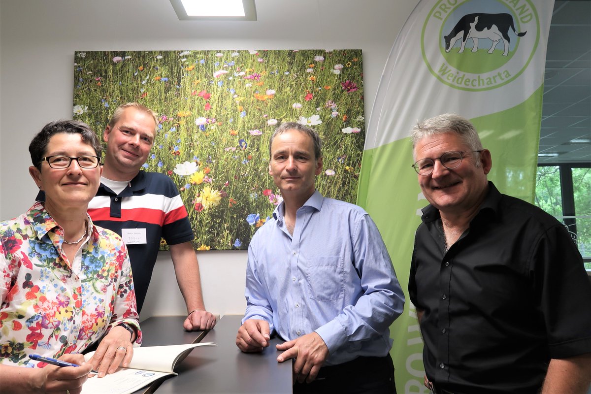 Inno4Grass's tweet photo. Die #PROWEIDELAND Akteursgemeinschaft ist heute um drei Institutionen größer geworden. Die #Landwirtschaftskammer Schleswig-Holstein, das #BDM-Landesteam Schleswig-Holstein und die #AlfredToepferAkademie für #Naturschutz  zählen ab sofort zu den Unterstützern. https://t.co/3qR9LoQ4fN