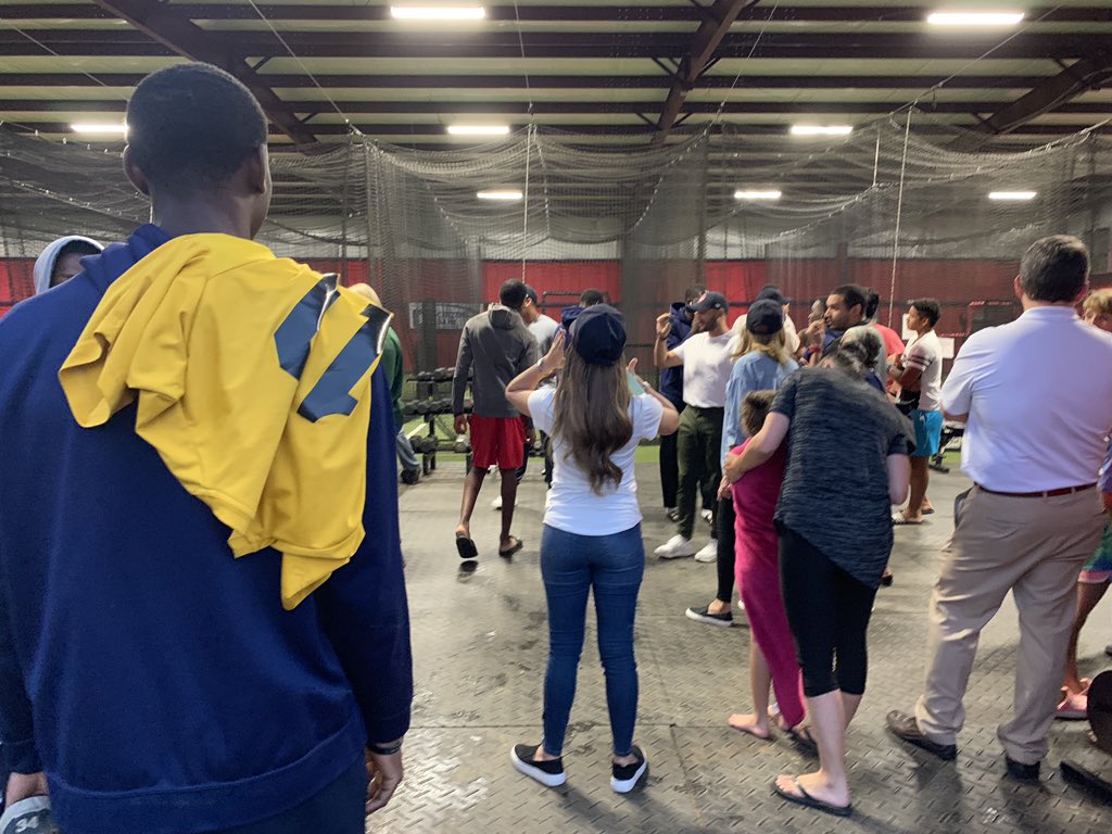premier_sox's tweet image. Great Turnout Last Night as #GeorigaPremierAcademy 1st RD pick Daniel Espino returns to the Academy before he heads out! We appreciate all the support!! #Family