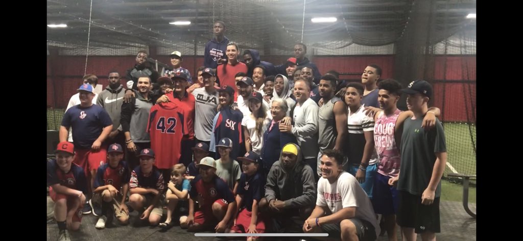 premier_sox's tweet image. Great Turnout Last Night as #GeorigaPremierAcademy 1st RD pick Daniel Espino returns to the Academy before he heads out! We appreciate all the support!! #Family