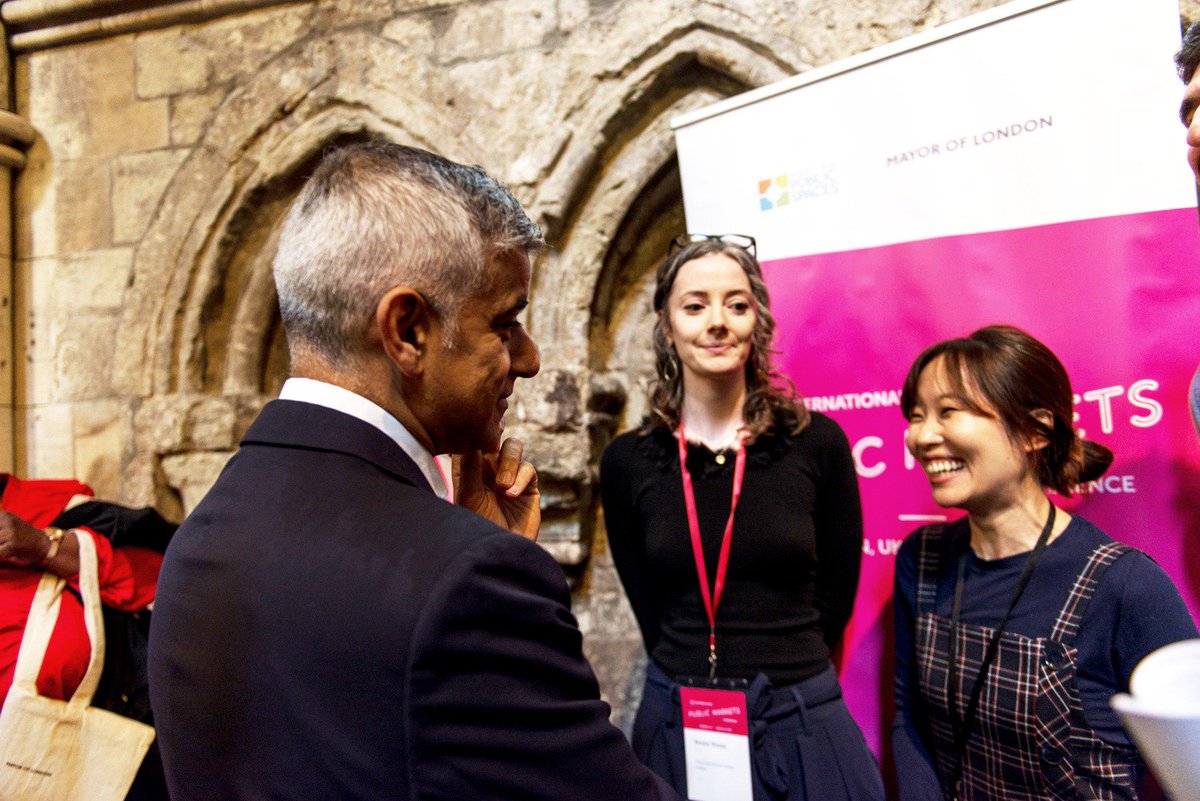 There are almost 300 street &amp; covered markets in London that are an essential part of the city’s cultural &amp; social fabric. At #PublicMarkets19 I announced £20m for local projects to ensure we continue supporting innovative projects which celebrate London’s diversity.
