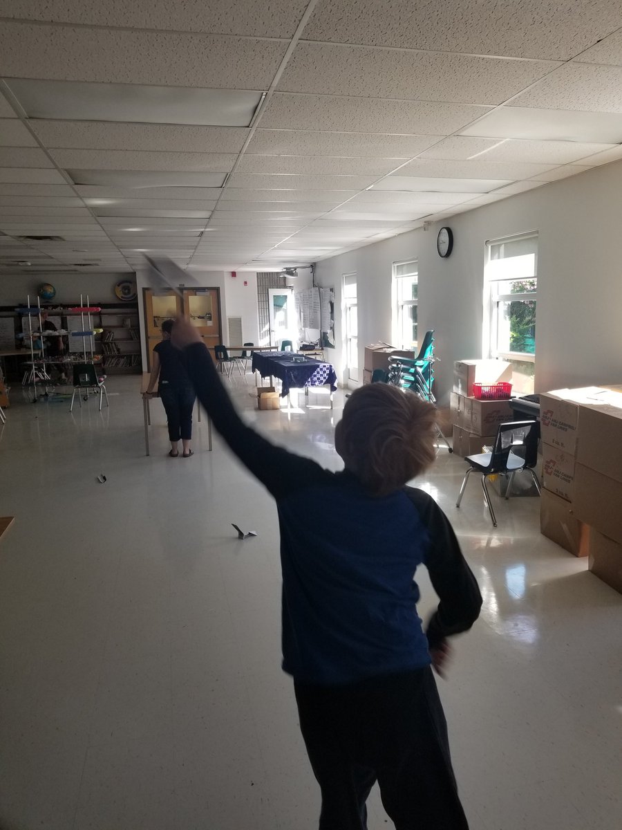 MsKMacKinnon's tweet photo. Building and testing paper airplanes today as a part of our flight unit in science! #science #flight #forcesofflight #grade6rocks @OrchardParkPS @OrchardPLibrary @SCDSB_Schools https://t.co/dvBkLp8i7I