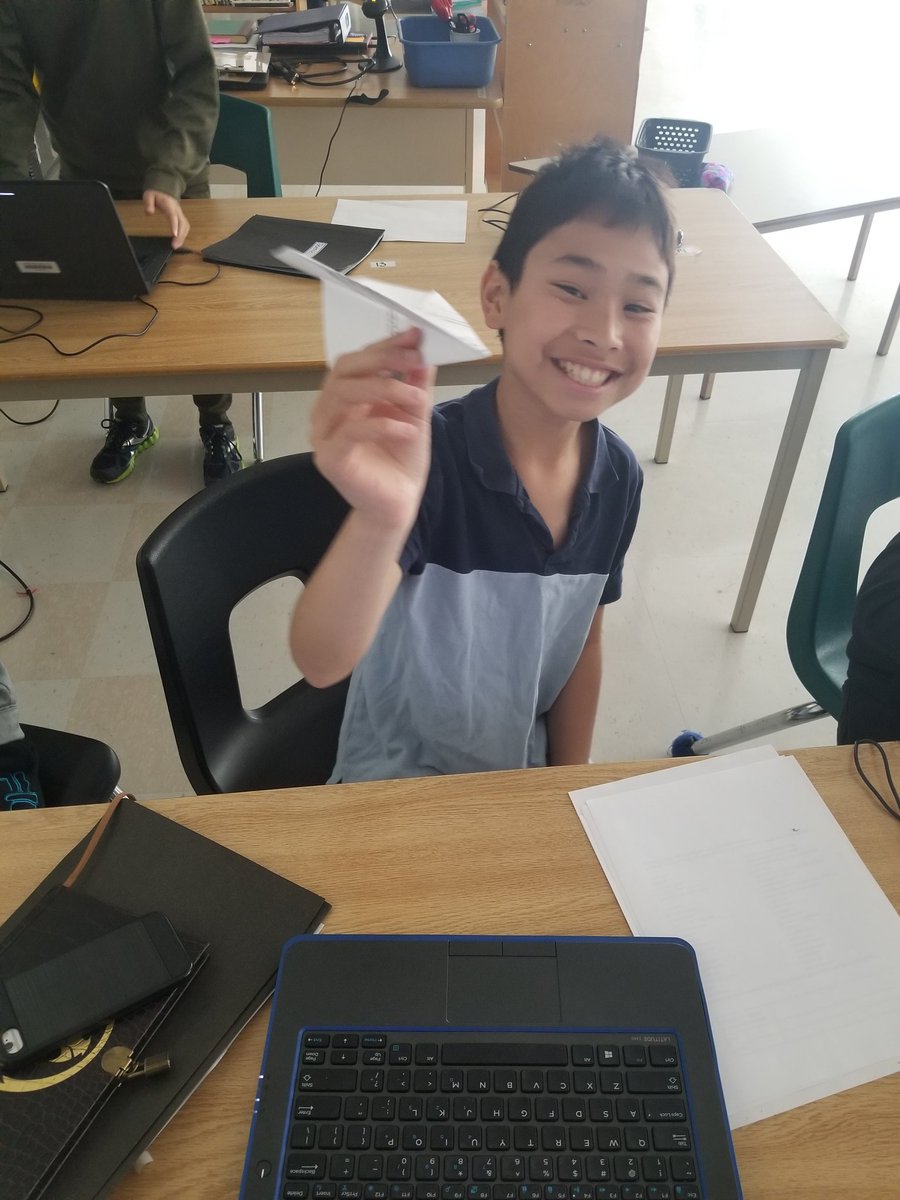 MsKMacKinnon's tweet photo. Building and testing paper airplanes today as a part of our flight unit in science! #science #flight #forcesofflight #grade6rocks @OrchardParkPS @OrchardPLibrary @SCDSB_Schools https://t.co/dvBkLp8i7I
