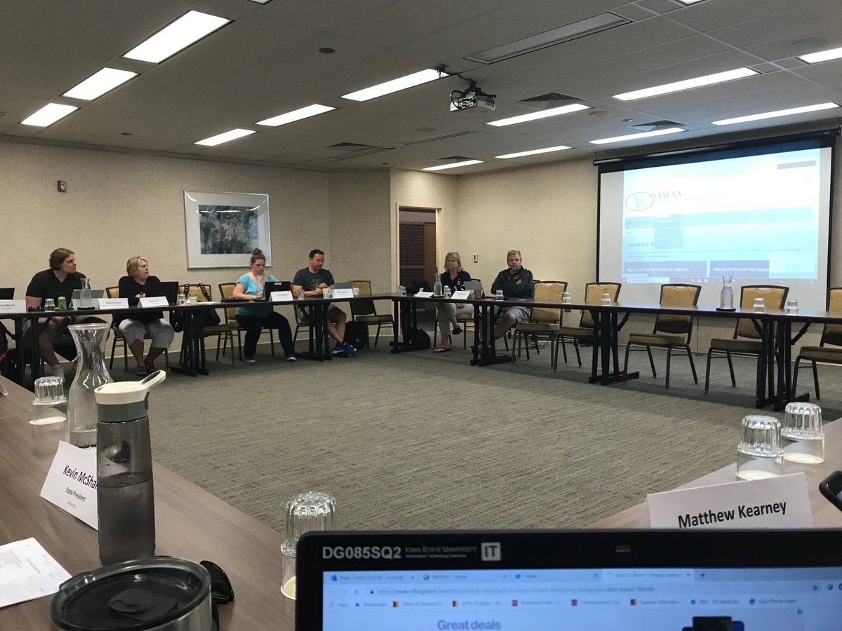 ChadOlson12's tweet photo. MASFAA board hard at work! #mymasfaa #masfaameup https://t.co/xx4QsjKBRe
