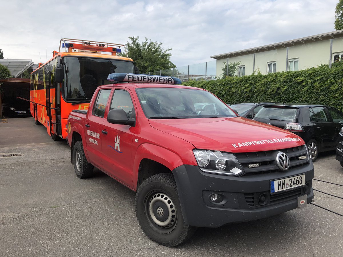 Die Fliegerbombe (6.6.2019) in #Hamburg #Wilhelmsburg wurde durch den #Kampfmittelräumdienst der <a href="/FeuerwehrHH/">FEUERWEHR HAMBURG</a> erfolgreich entschärft 👍
Alle Sperrungen werden aufgehoben ✅

Euch einen schönen Heimweg und Feierabend.

#EinsatzfuerHamburg #HHBombe