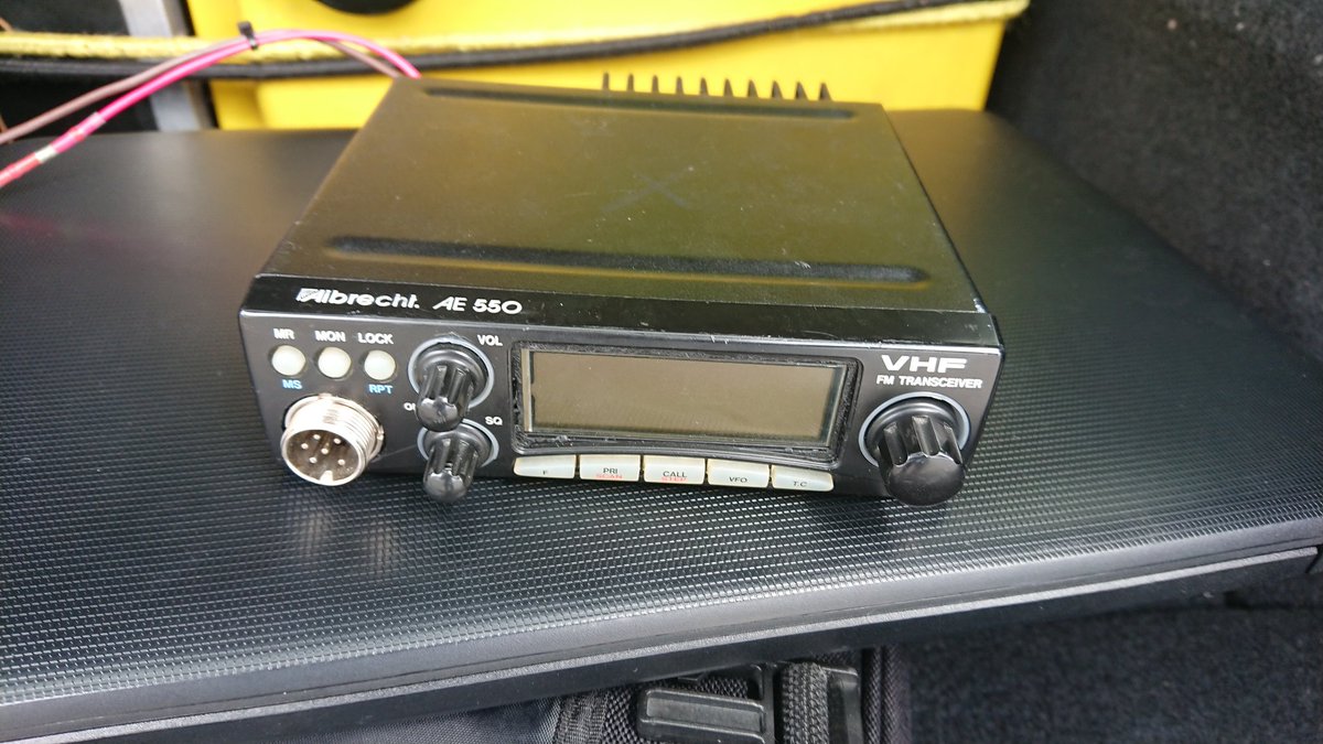 DG2EBN's tweet photo. Heute festgestell, dass die HF Aprs Aussendung von #Db0dus nicht gehört werden. Der extra in der Bucht besorgte 2m Tranceiver hat die Endstufe defekt. Fehler war von Anfang an vorhanden ist aber erst heute aufgefallen. Gut, dass in meinem Shack noch ein baugleicher zu finden war. https://t.co/yW31O4VfcG