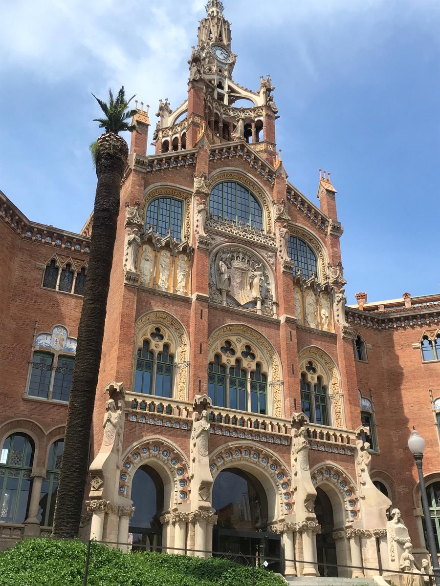 SCAPSoMe's tweet photo. Ja hem arribat!! Tot llest per la sessió de cloenda del curs #SCAP2019 https://t.co/dWSZbQFKW6