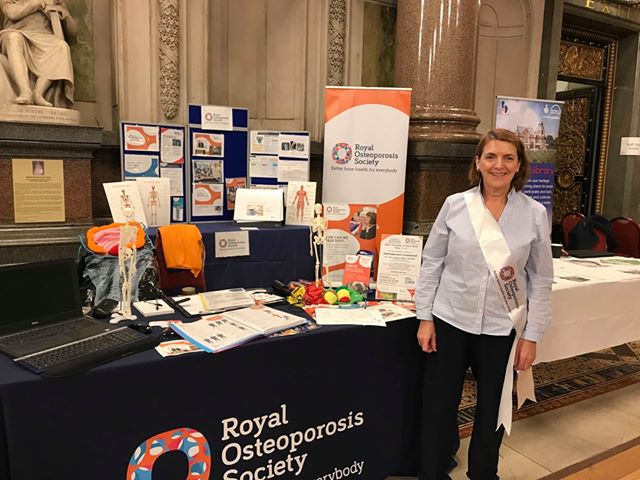 RoyalOsteoSoc's tweet photo. Members of our #Liverpool Support Group have been celebrating #VolunteersWeek by spreading the word about #bonehealth.

To these lovely ladies and our #volunteers across the UK, thank you for all you do to raise awareness!

@NCVOvolunteers @VolunteersWeek #charity #osteoporosis https://t.co/F8ZA9CW4Xb