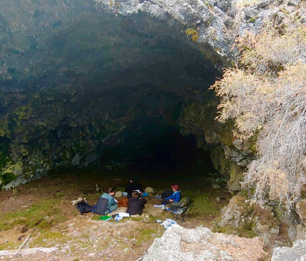 NewVisionWild's tweet photo. Within the darkness of a cave, the Y.E.T.I. group in Oregon discusses shame and the importance of vulnerability and empathy to heal. "Only when we're brave enough to explore the darkness will we discover the infinite power of our light.” Brene Brown. https://t.co/22YkGovBQG