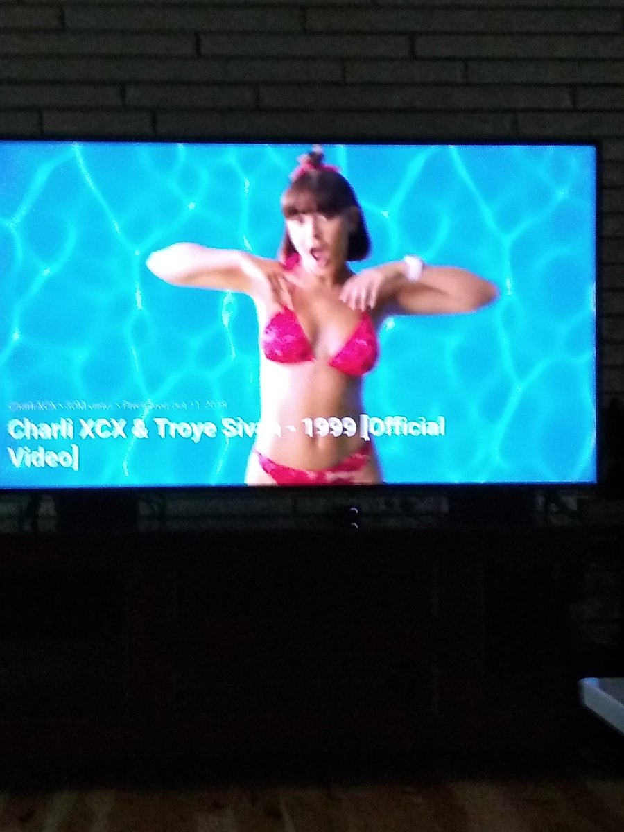 MikeBianchi20's tweet photo. It's 65 inch Charliiiii babiii!  That's right #CharliXCX #Marilyn_MonHOE #BrookCandy #JuiceWRLD #lilbaby https://t.co/PBYsXdVFqk