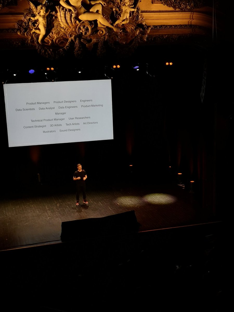 LaProductConf's tweet photo. ✨@jmdenisme #ProductDesignManager @Facebook is explaining in the Trianon Room why and how they redefined the Facebook Messenger Design #LPC2019 https://t.co/Pn9OFBHnHr