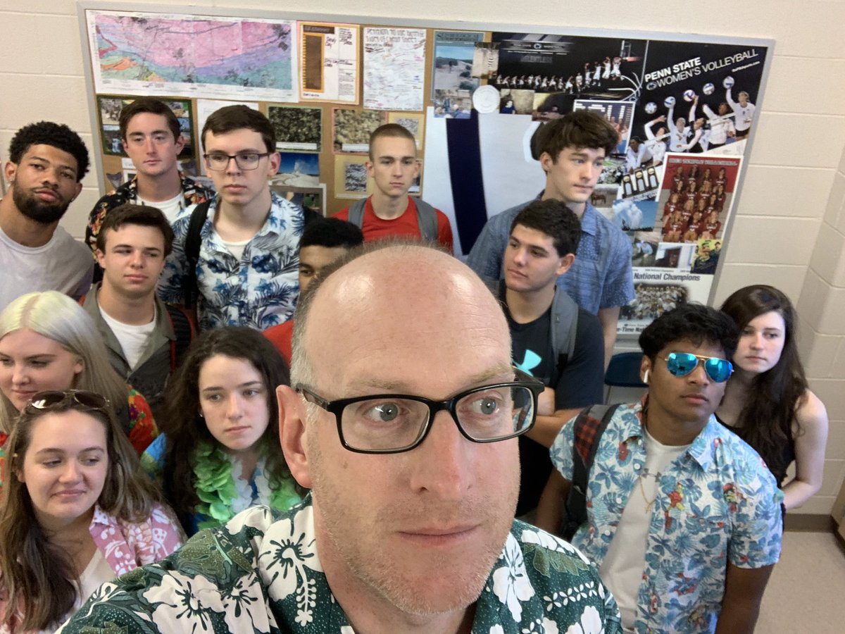 dolostone's tweet photo. No doubt I'm going to miss this group of Seniors this year. They earned fantastic grades, got me to read The Harry Potter (now I'm hooked) & made me laugh every day. Looking forward to continuing to support and cheer them on in this game we call Life. #LiveYourLifeLikeItsAMovie https://t.co/OL02iDArFv