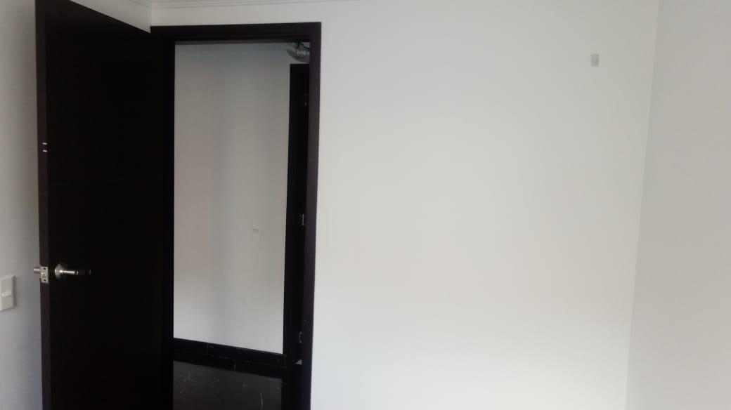 ClientesCASAS's tweet photo. MUY BUEN INMUEBLE CERCA AL PORTAL DE TRANSMILENIO DE USME, CERCA A LA AVENIDA CARACAS, CERCA AL CENTRO  COMERCIAL ALTAVISTA, CERCA A ZONA BANCARIA, CONJUNTO LLENO DE TRANQUILIDAD,  CUENTA CON SUPERMERCADO, SALONES SOCIALES.
https://t.co/wNssjKWmBk https://t.co/wZAJ430zIJ