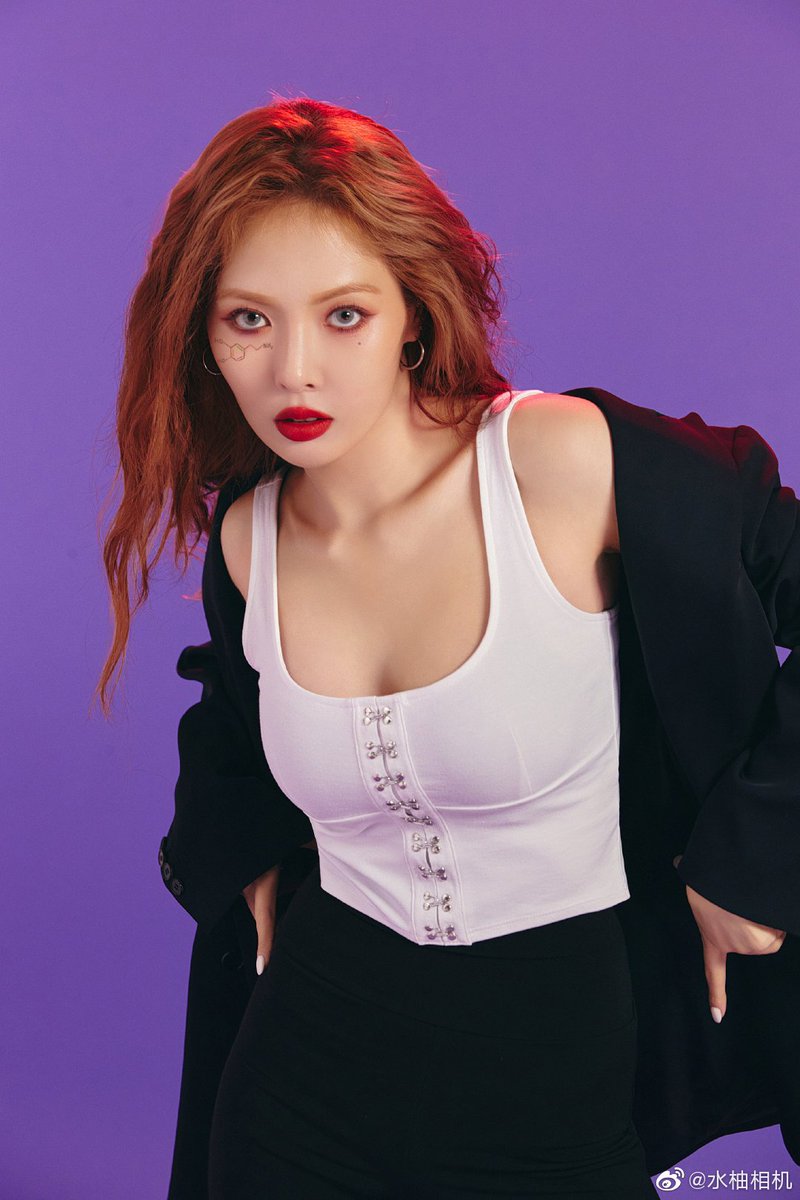 Hyunaforyou's tweet photo. [#FOTO] HYUNA em campanha para a SODA Camera (水柚相机) [06.06.19]

Cr; 水柚相机;
Tags; #HYUNA; #현아; #QueenHyunADay; https://t.co/wBaZTnjxBq