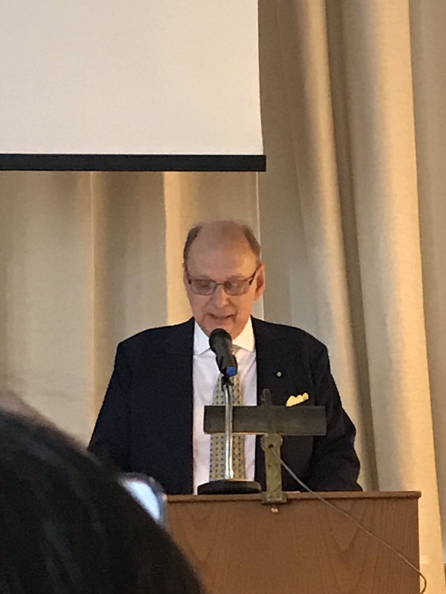 Piroclastica's tweet photo. Oggi a Roma per celebrare la Festa Nazionale Svedese 🇸🇪presso l’Istituto di studi classici. Un luogo di ricerca che da decenni suggella il dialogo tra le due culture.#6giugno #festanazionalesvedese #sverigesnationaldag @Assosvezia @IKEAITALIA https://t.co/dSjHH6PNKv