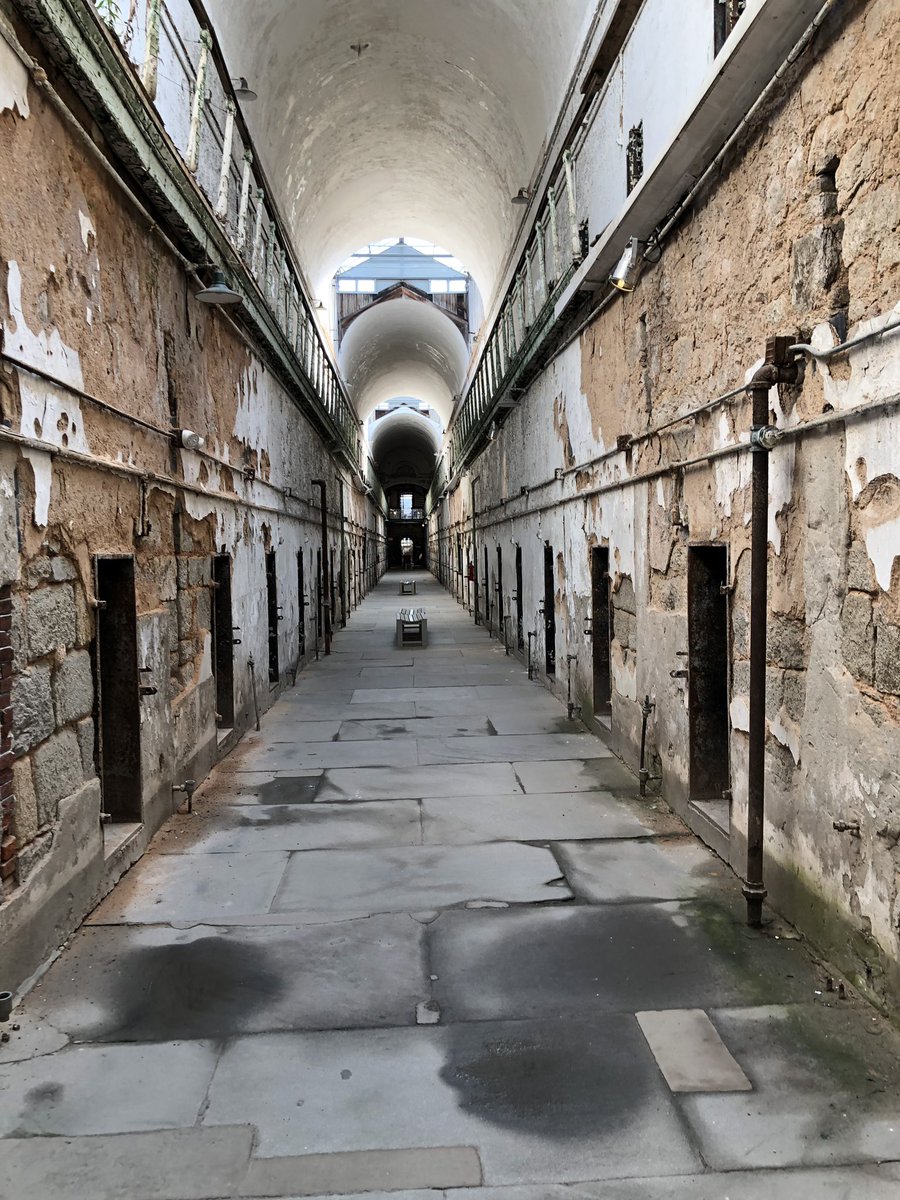 mrs_vanvleet_wb's tweet image. First stop for Day 2 - Eastern State Penitentiary #philly #8thgradetrip  @WestBrook_Param