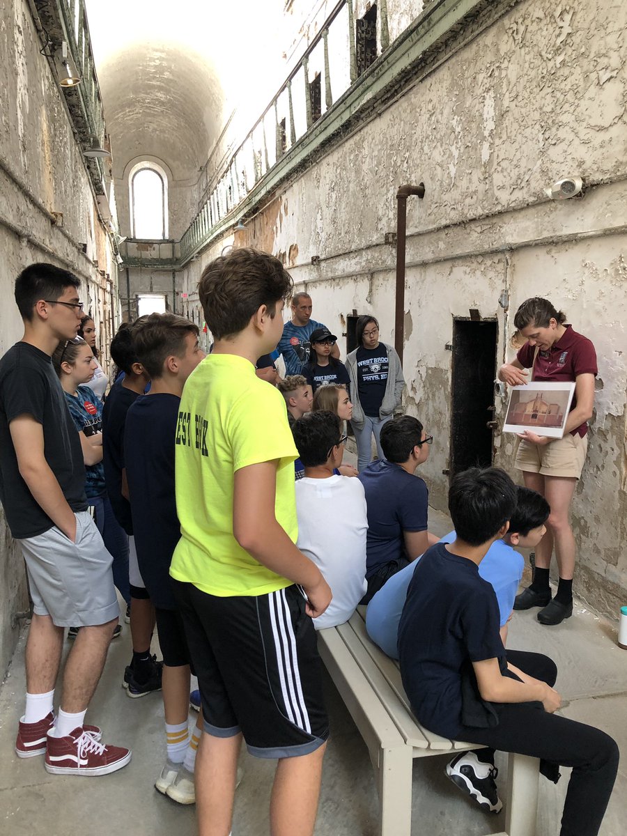 mrs_vanvleet_wb's tweet image. First stop for Day 2 - Eastern State Penitentiary #philly #8thgradetrip  @WestBrook_Param