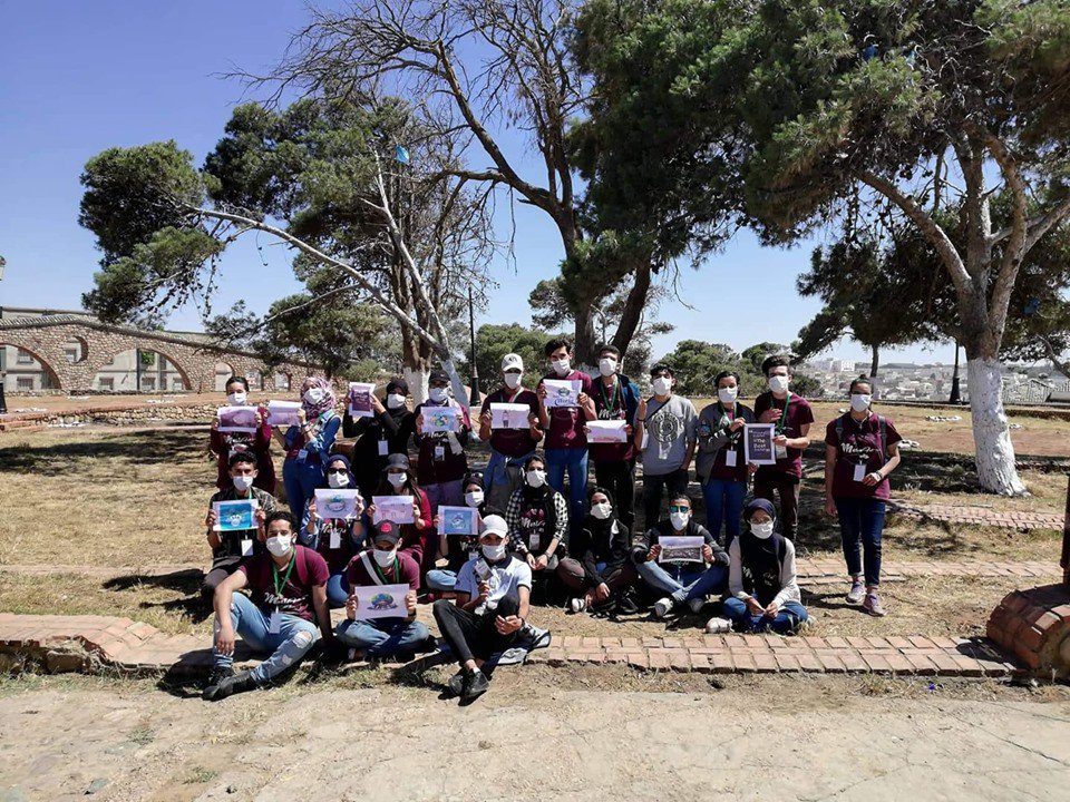 MostArt6's tweet photo. This year , air pollution was the major theme for the World Environment Day. Therefore our team celebrated this day to encourage worldwide awareness and action to protect our environment.
#Most_A_rt #WorldEnvironmentDay
#BeatAirPollution
#MaskChallenge
#يوم_البيئة_العالمي https://t.co/eHFv4kUXqx