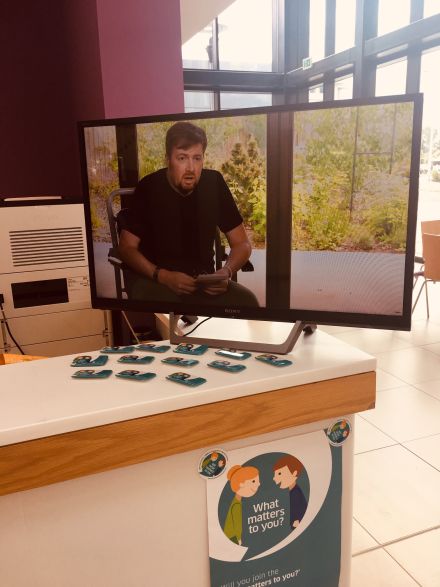 NHSGGC's tweet image. #NHSGGCstaff at the Institute of neurological Sciences, QEUH,  celebrate What Matters To You day and Dementia awareness week 2019 #WMTY19 #oneweething #DementiaAwareness