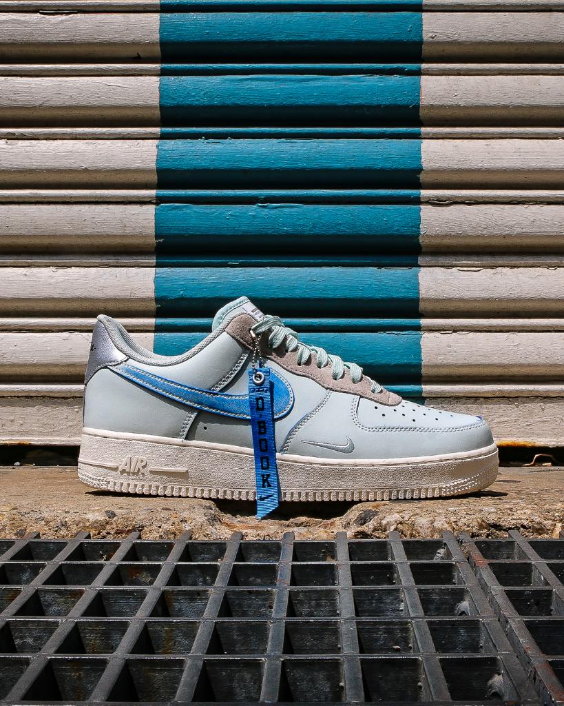 nike air force 1 d book