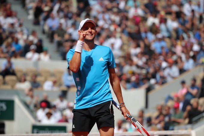 Tsobretenis's tweet photo. #RGenTST #Cuartos Por cuarto año consecutivo Dominic Thiem se mete en semifinales de Roland Garros. Superó al ruso Karen Khachanov por 6/2 6/4 6/2 https://t.co/fqcNUkYtlJ