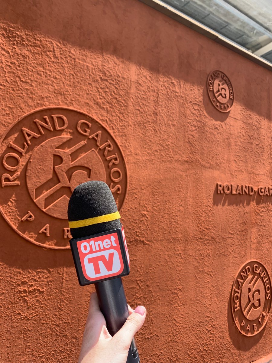 techandco's tweet image. On se retrouve dans un peu plus d&apos;une heure en direct de @rolandgarros ! Au programme, du tennis évidement, de la 8K, de la 5G et également iOS 13. Rendez-vous sur notre chaîne @YouTube youtu.be/OLiiQTYHmmw et sur @01netTV 01net.com/mediaplayer/li…