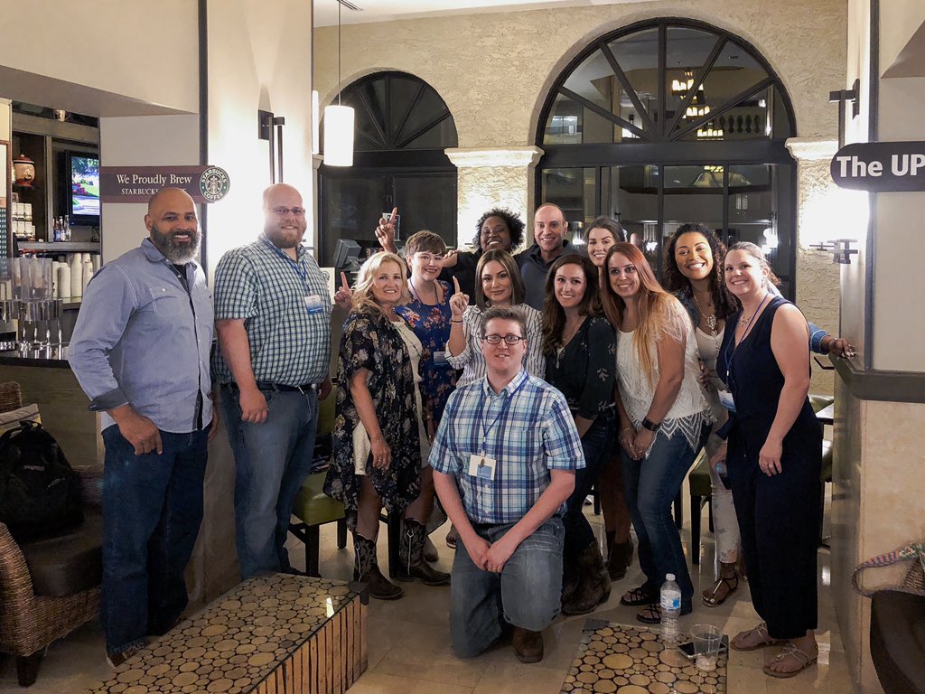 It’s always fun seeing this amazing group of leaders!! Sad to be missing a few. Can’t wait to see you guys again #teamsouth #teamsoutheast <a href="/KurtD_Salons/">Kurt Dennis</a> #LifeAtPetSmart