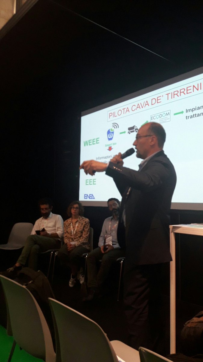 ClimateKICItaly's tweet photo. Anche Cava De' Tirreni impegnata insieme a Trento e Barth, nella raccolta e nello smaltimento dei RAEE grazie al progetto #InnoWEEE di @ClimateKIC oggi a #R2B2019 https://t.co/nDSiOUrLMy