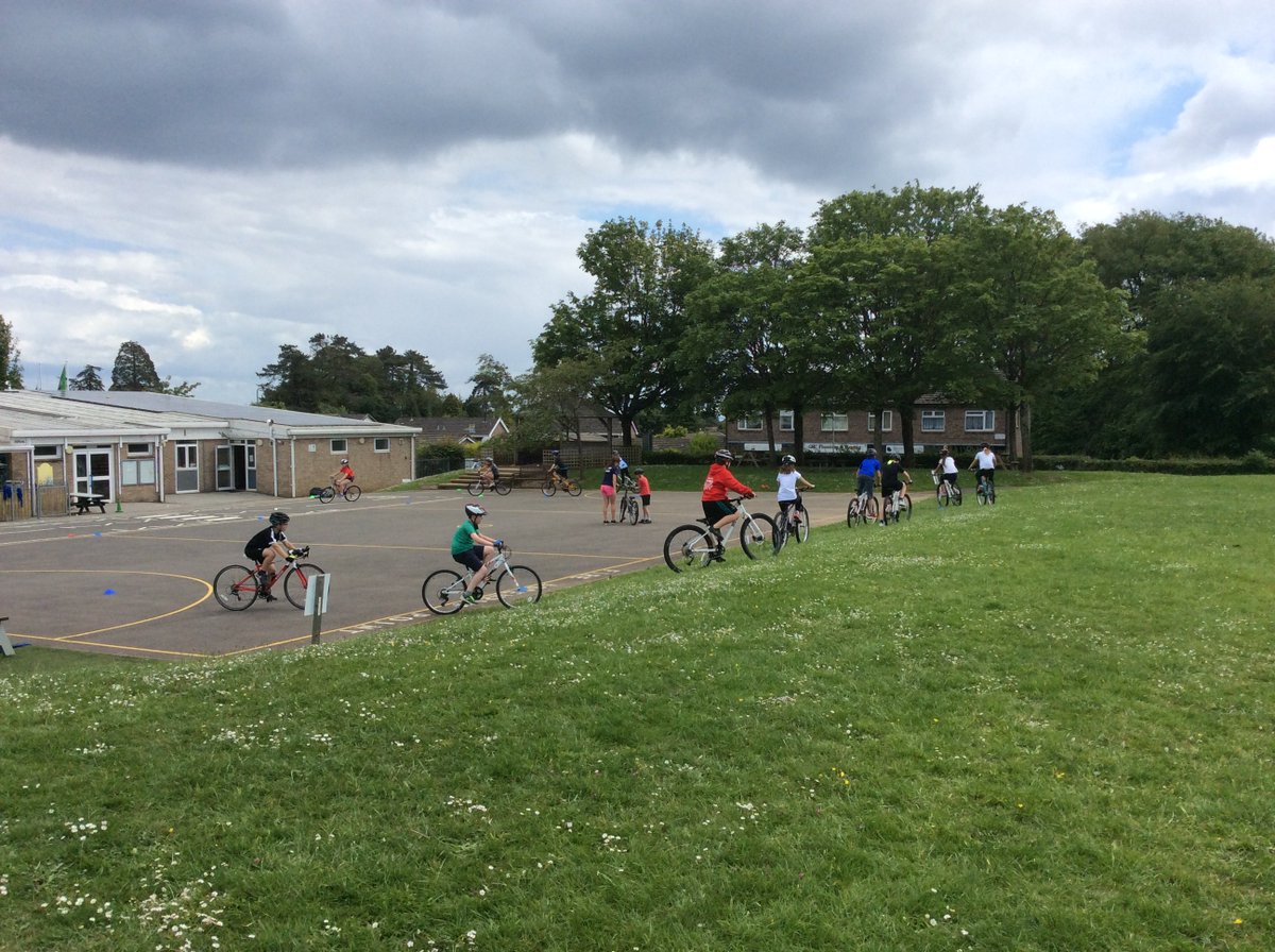 bdps_19's tweet photo. @brynderiprimary Great first session cycling with Beicio Cymru - next session Monday 🚴‍♀️🚴‍♂️ https://t.co/tQYRGoTSbB