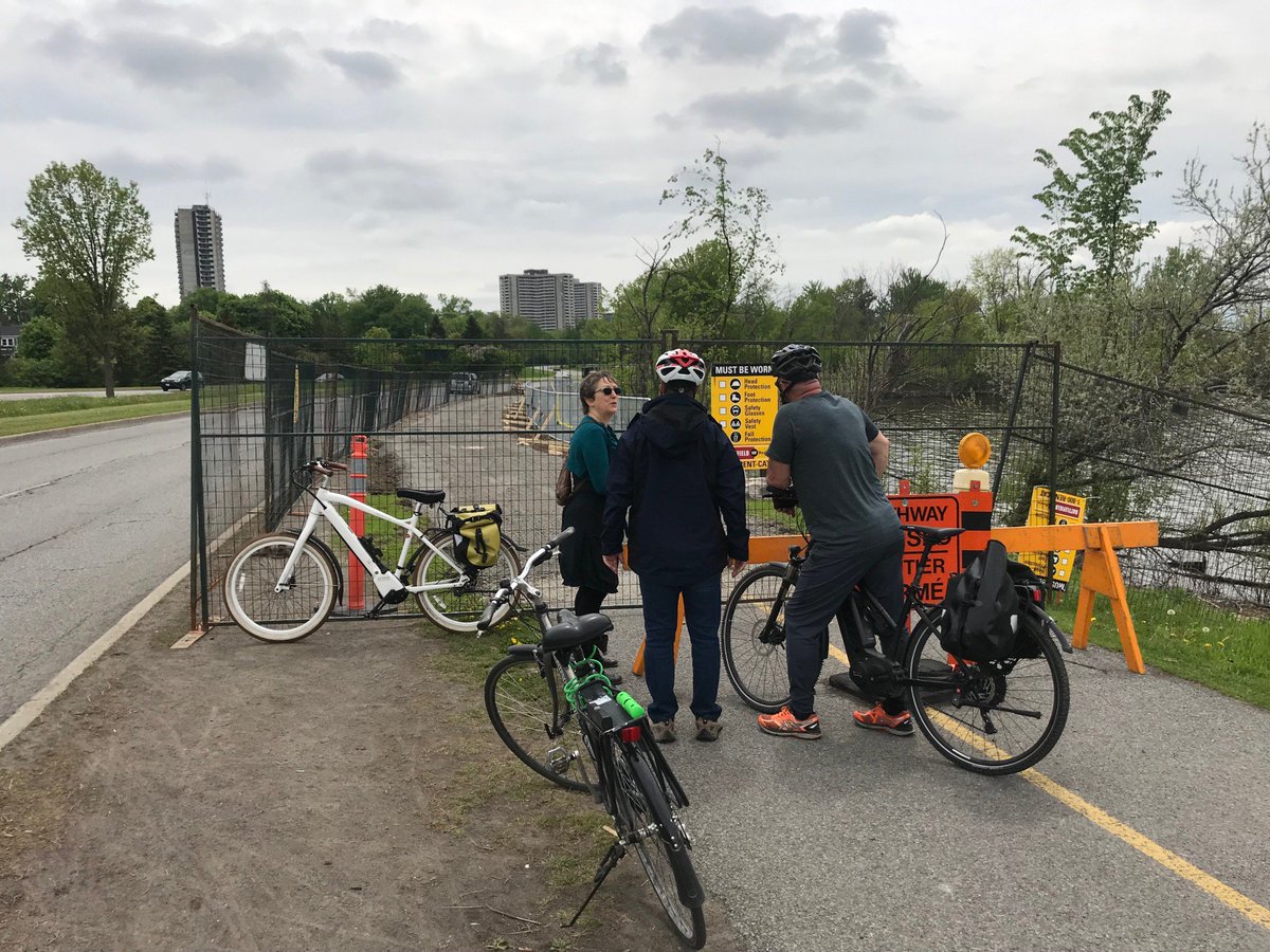 NCC_CCN's tweet photo. Yesterday, our Director of Ontario Urban Lands and Manager responsible for the #CapitalPathway was joined by @BikeOttawa in assessing the state of our pathways in the City’s West End following the #springfloods. #ottbike #ottfloods https://t.co/I3ca3NFgqG