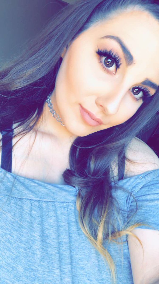 XoKerrissa's tweet photo. Hey everyone!! I have a super huge announcement! I’ll be heading back into the studio and re recording an unreleased track &amp; hopefully will shoot a music video for it! I’m super excited! A possible featured artist may be on the track as well! ❤️❤️😎 https://t.co/kKIJyo4rH1