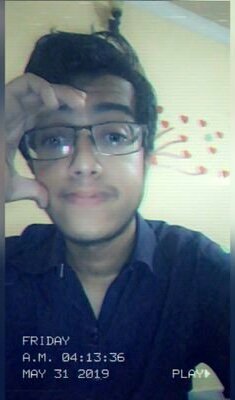 PyariSiMuskan's tweet photo. @its__bilal_ Nido chorayy 2 din nahi huwe hongyy aur baatyy dekhyy inki
mashaAllah apki sister aur mother ko bht proud feel hoga unko dikhana ap chotu kyy aap ki zehniyat kesi hyy https://t.co/8ZkOKyaxSy