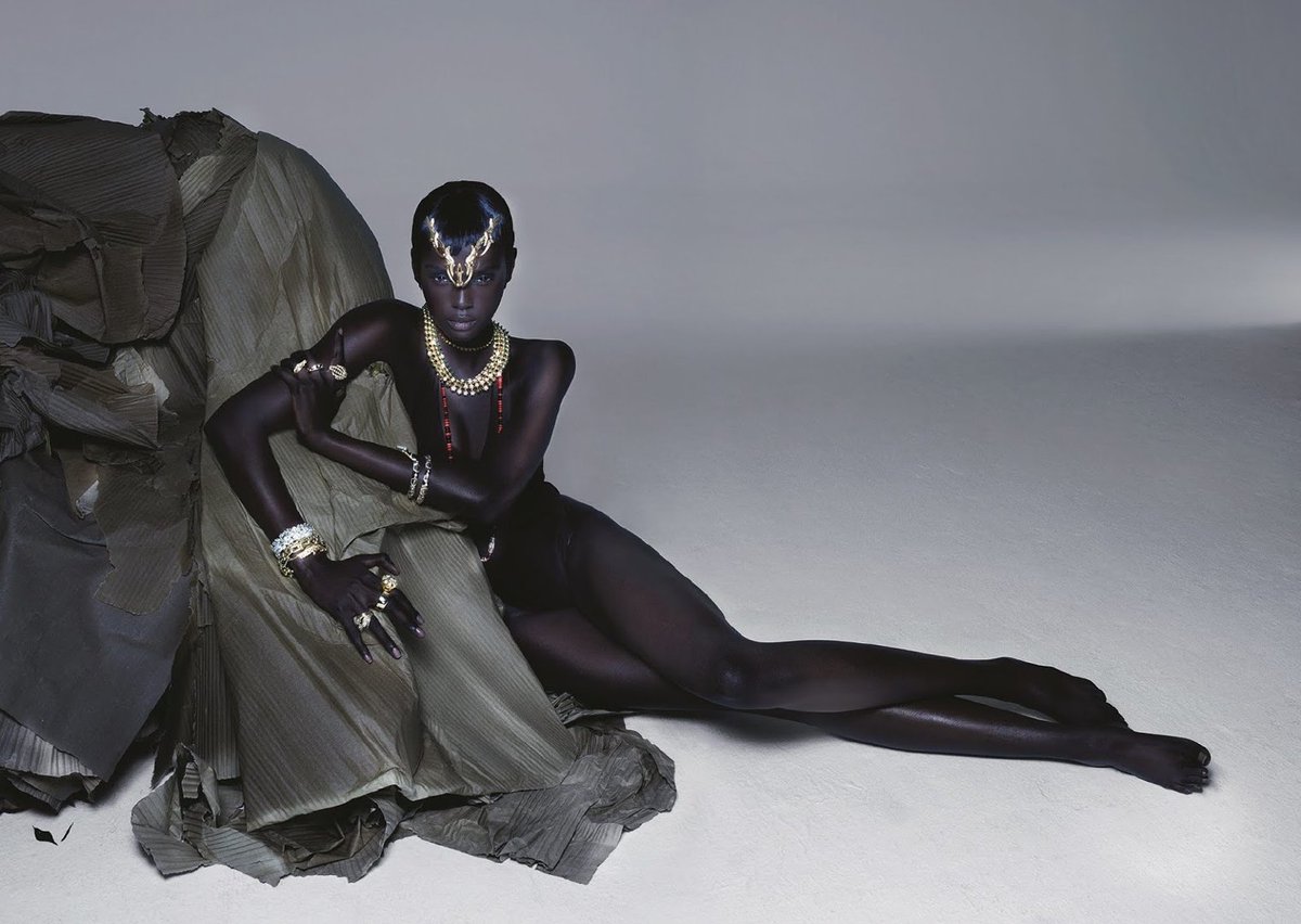 XVHHVX's tweet photo. Model: Duckie Thot
 Photographer: Nick Knight https://t.co/p0gAsEDjZU https://t.co/aaWfmZo3NG