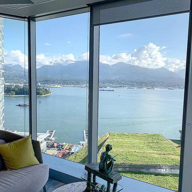 Good Morning, Vancouver.
You have almost made it through the week.
.
.
.
#goodmorning #hellovancouver #timetowork #viewfromtheoffice #officeviews #motivatedatwork #coalharbour #vancouverviews #myoffice #notabadview bit.ly/2K4SQtQ