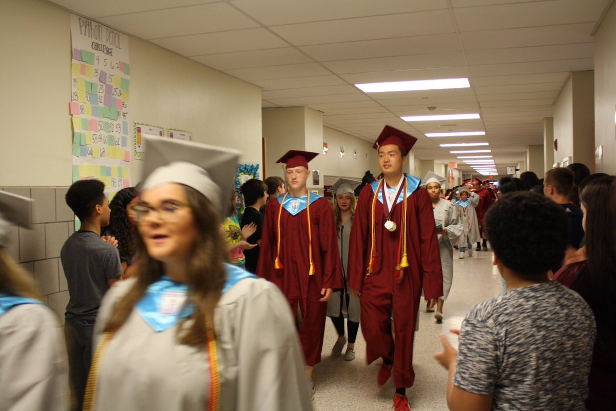 Chi_Activities_'s tweet photo. Our proud graduating class visited their elementary school and middle schools to a lot of hoopla in the hallways!  Then came back to enjoy an ice cream cone!  Working up to the graduation celebration!  #ClassOf2019 @chiclass19 https://t.co/mgEdWTP6Vw