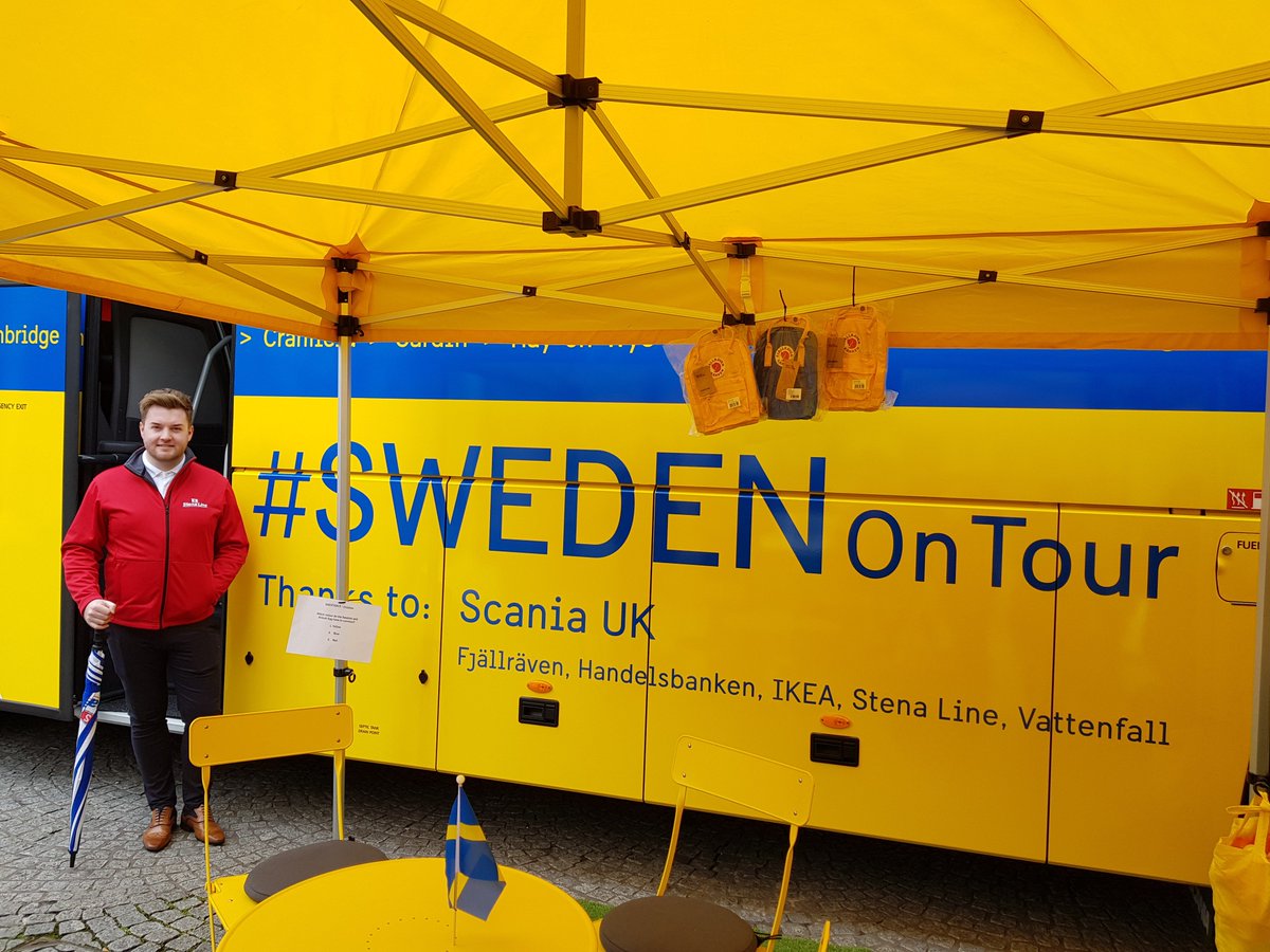 StenaLineUKIE's tweet photo. What a fab day spent with the #SwedenInUK team at Belfast City Hall. The Swedish Pop-Up Embassy will be there until 5pm today if you’d like to pop by for a chat. #StenaLineUK #SwedenOnTour 🇸🇪⛴ https://t.co/MbVJyGZHhq