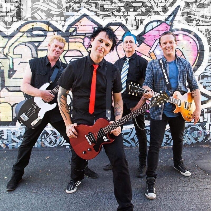 1Play1Song's tweet image. If you were introducing someone to @GreenDay , what is the song you'd play first? #1SongIntro