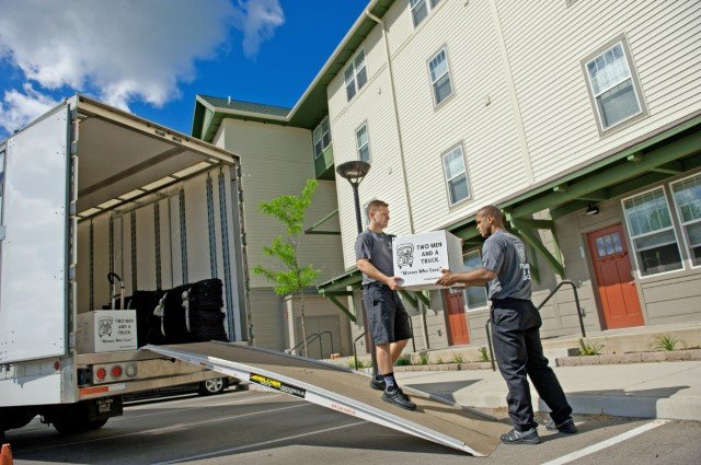 TwoMenMBORO's tweet photo. Use these 5 Expert Tips for your next apartment move https://t.co/RsXjHVJ7gR https://t.co/RwIjFMT9Pv